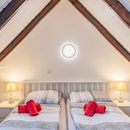 Cozy Apartment In Friedrichskoog With Kitchen Zewnętrze zdjęcie